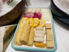 -海鲨湾海鲜会馆(百家湖1912店)