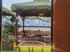 -冰冰龙虾·江湖菜·花园江景餐厅