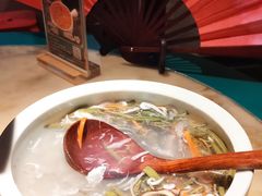 莼菜银鱼羹-探花·意境江南菜·唐伯虎文化体验店·松鼠桂鱼(观前店)