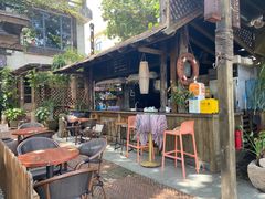 -城墙外BAR