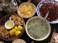 -黄桷树曹家私房菜(江与城店)