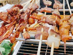 -哈尔滨小酒馆·鲜肉现穿自助烧烤(康新花园店)