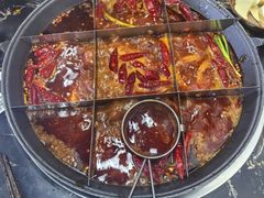 -乖嬢嬢重庆老火锅(南联店)