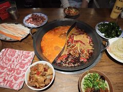 -萍姐火锅·公路夜市(武汉首店)