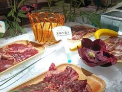 -腾阁自助餐厅(朝林广场店)