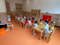 -小门牙好性格托育(北外滩中心)