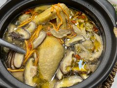 鸡汤炖纯手工面筋-蟹天蟹地农家菜·阳澄湖大闸蟹(浅水湾店)