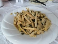 -天乐农家鱼头王(天目湖店)