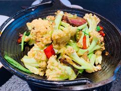 -万重锦·人文川菜馆(骡马市店)