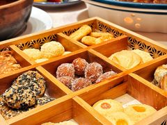 -八府香鸭·啫啫煲(华山路店)