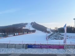 -庙香山滑雪场