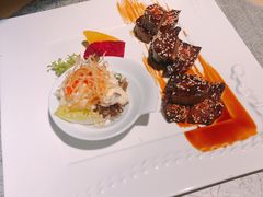 -穹六人间 people 6(岳阳路店)