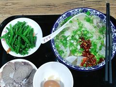 -陇上全荟兰州传统牛肉面(延吉路店)