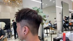 -Hello Lady发型设计