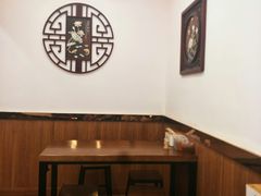 用餐区-余百年·现烧烧腊(布吉金利店)