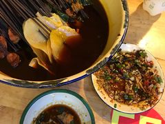 -拈签一笑黄牛肉辣卤串串