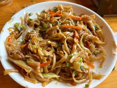 -宏兴烤鱼山庄(宣恩总店)