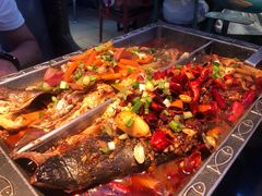 -鸣记脆皮烤鱼·海鲜烤鱼(三八广场店)