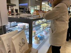 -焙丽拾光(麦凯乐直营店)