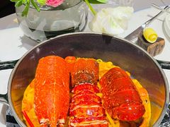 整只布列塔尼蓝龙虾佐意大利扁平-Le Bistrot de Racine