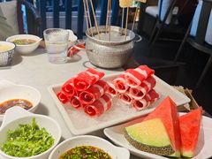 -尚尚仙·酸汤猪手·猪肚鸡火锅(华联万柳购物中心店)