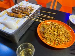 -威记烧嘢·南宁烧烤·超级生牛(绿地店)