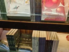 -钟书阁(珍园店)