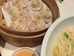 蟹粉小笼包-绿波廊(豫园店)