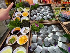 -围炉肉舍丹东海鲜烤肉·烤活鳗(步行街店)