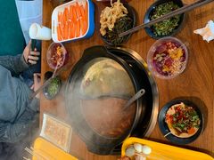-牛小嫩串串火锅(老国贸总店)