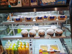 面包甜点陈列柜-广隆蛋挞王(农讲所店)