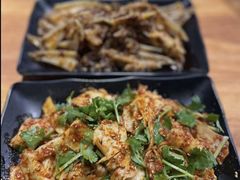 -嗨辣小聚·盘锦河蟹·海鲜烧烤龙虾(盘锦十年好店)