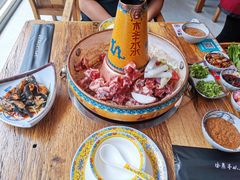 -毛辣果·贵州红酸汤牛肉火锅(西单店)