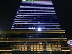 -西安绿地假日酒店