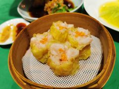 蟹籽烧卖皇-誉八仙茶室酒楼(新天地店)