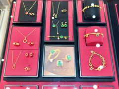 -宝龙城(杭州滨江店)