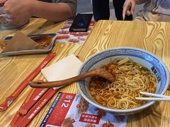 -魔都三兄弟酸辣粉·蘸卤炸串(虹桥万科店)
