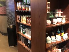 零售区-星巴克(北京南站第二店)