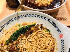 -呼啦面馆·头牌豌杂面(珠江国际B区店)