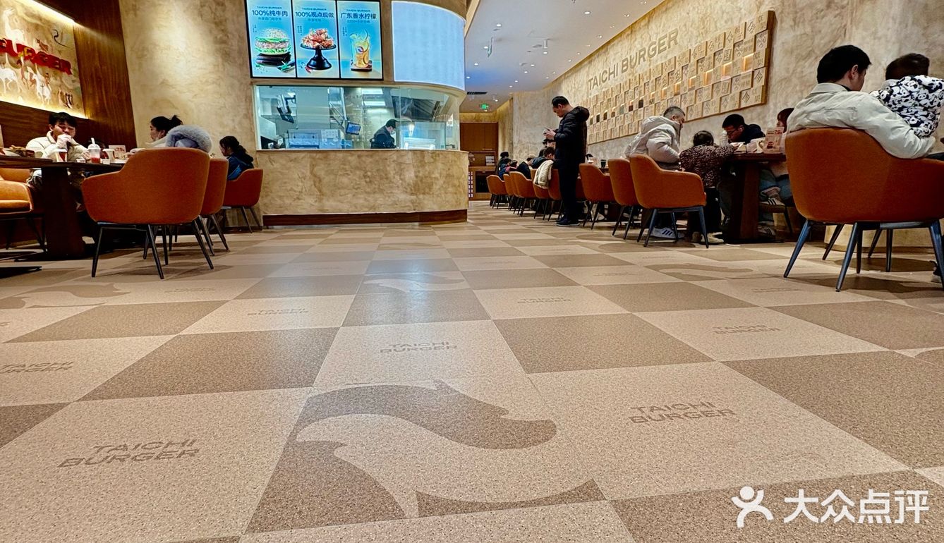 卧卧卧！长沙的，真的中国特色！