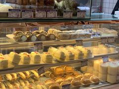 -白玉兰食品甜凤店(合生汇店)