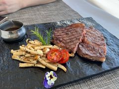 厚切澳洲谷饲安格斯肉眼-蜜悦·波西塔诺悬崖海景餐厅