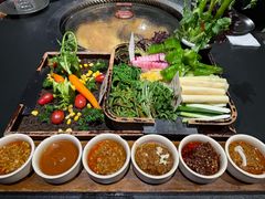 -蘸小院铁锅炖·蘸酱菜·东北菜(怀远门店)