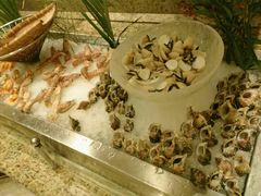 -华邑酒店·鲜艳全日自助餐厅