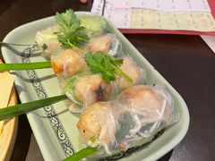 -大头虾越式风味餐厅(光明广场店)