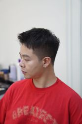 -理昂男士理发店 Barber shop