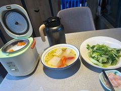 -有红鸡毛店·川菜(建设路店)