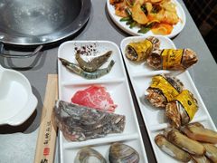 -黑金·寻焰自助百汇·烤肉·火锅(中街店)