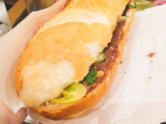 -Bánh Mì Huynh Hoa