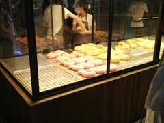 面包甜点陈列柜-LELECHA乐乐茶(上海五角场万达广场店)